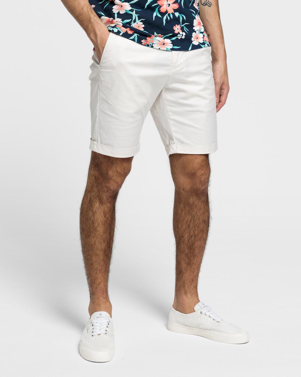GANT Erkek Krem Rengi Regular Fit Şort