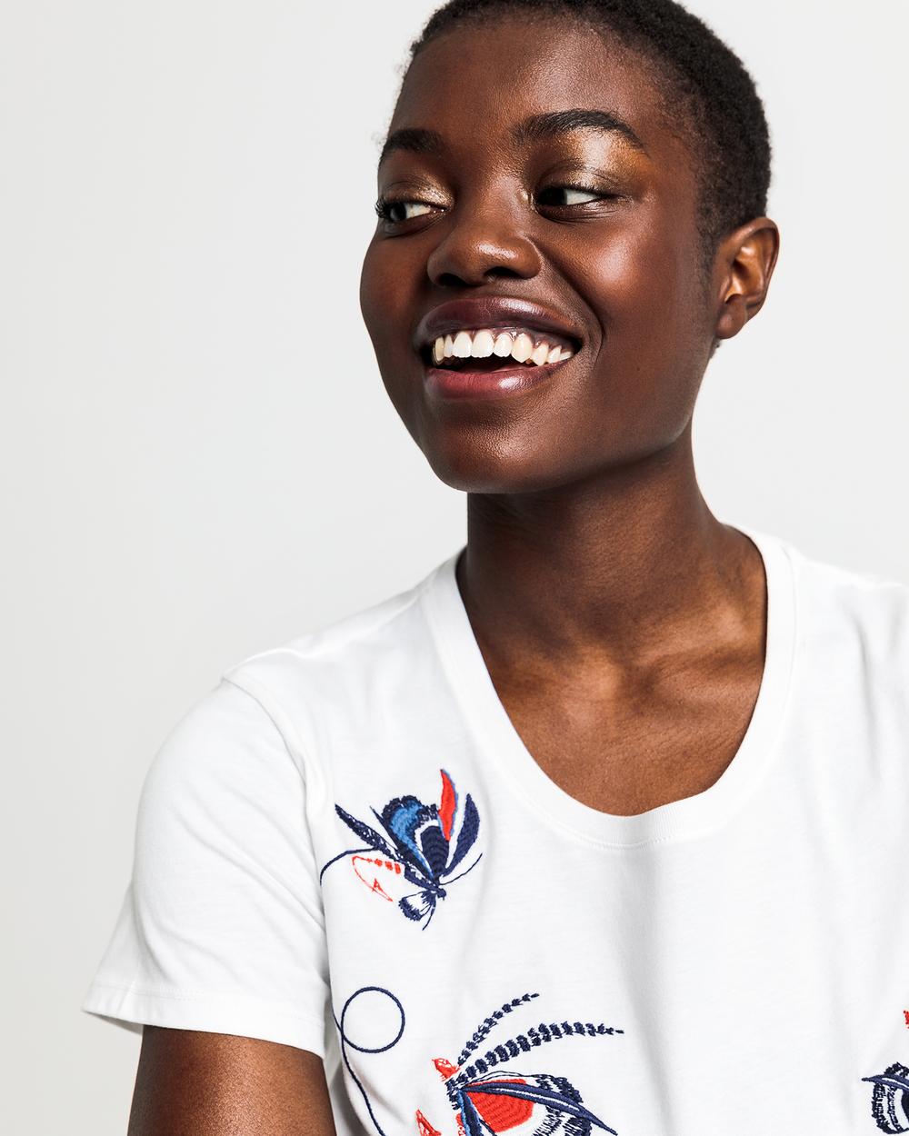 GANT Kadın Krem Relaxed Fit T-Shirt