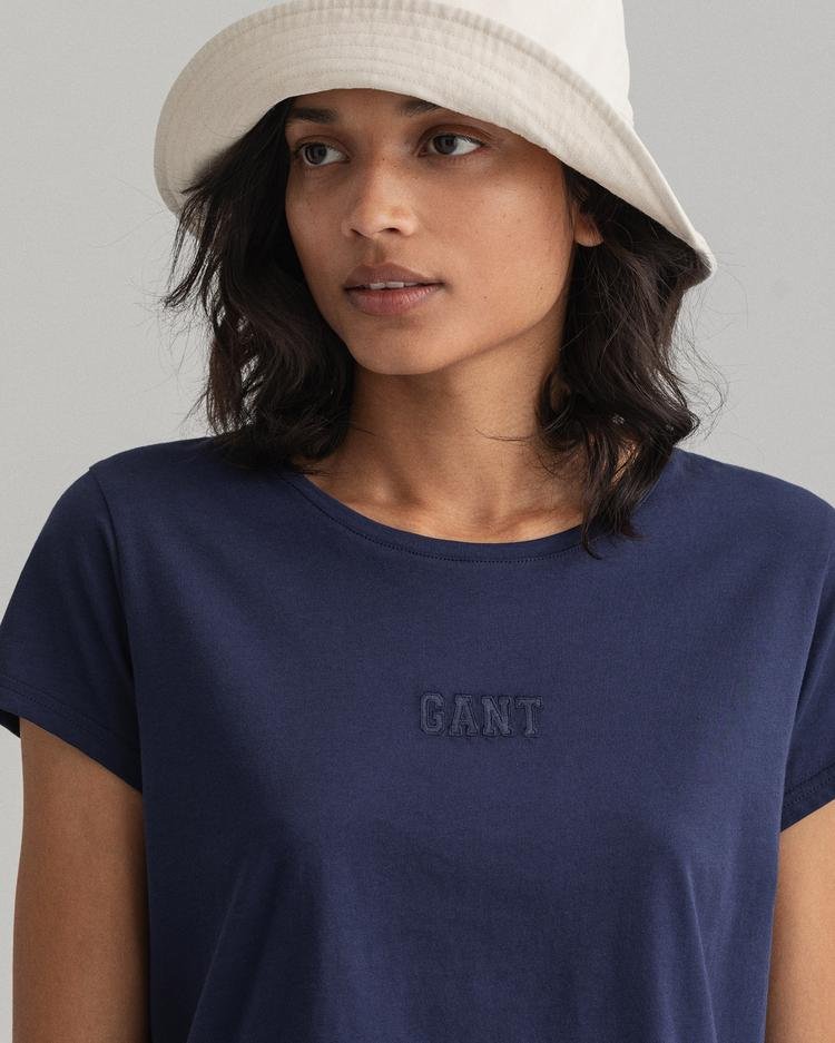 Gant Kadın Lacivert Regular Fit Bisiklet Yaka Logolu T-shirt